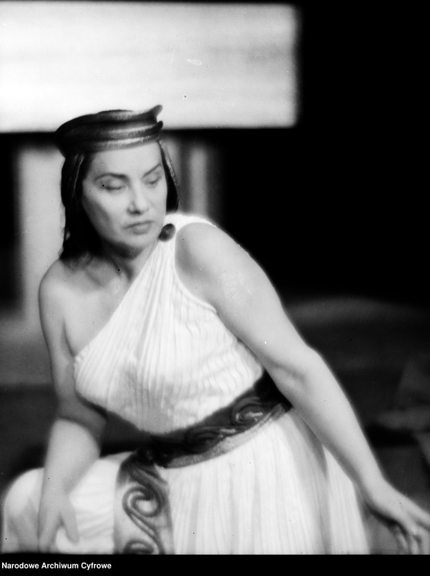 image.from.unit.number "Warszawa. Teatr Narodowy - sztuka "Fedra""