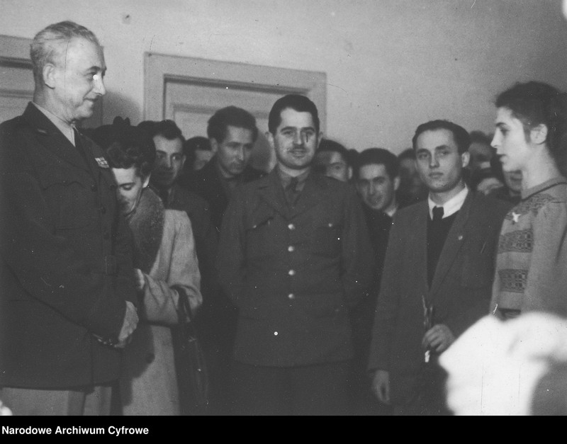 image.from.unit.number "Amerykańska pomoc dla Polski"