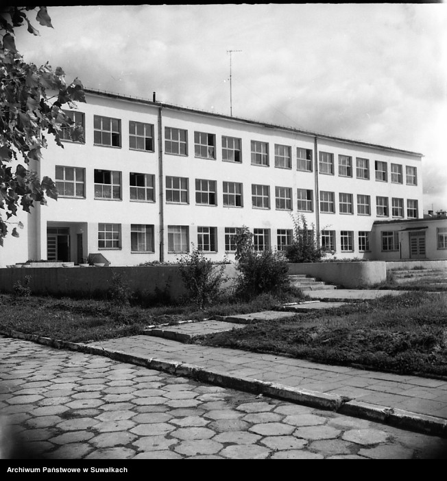 image.from.unit.number "[Szkoła Podstawowa nr 5 w Augustowie ?]"