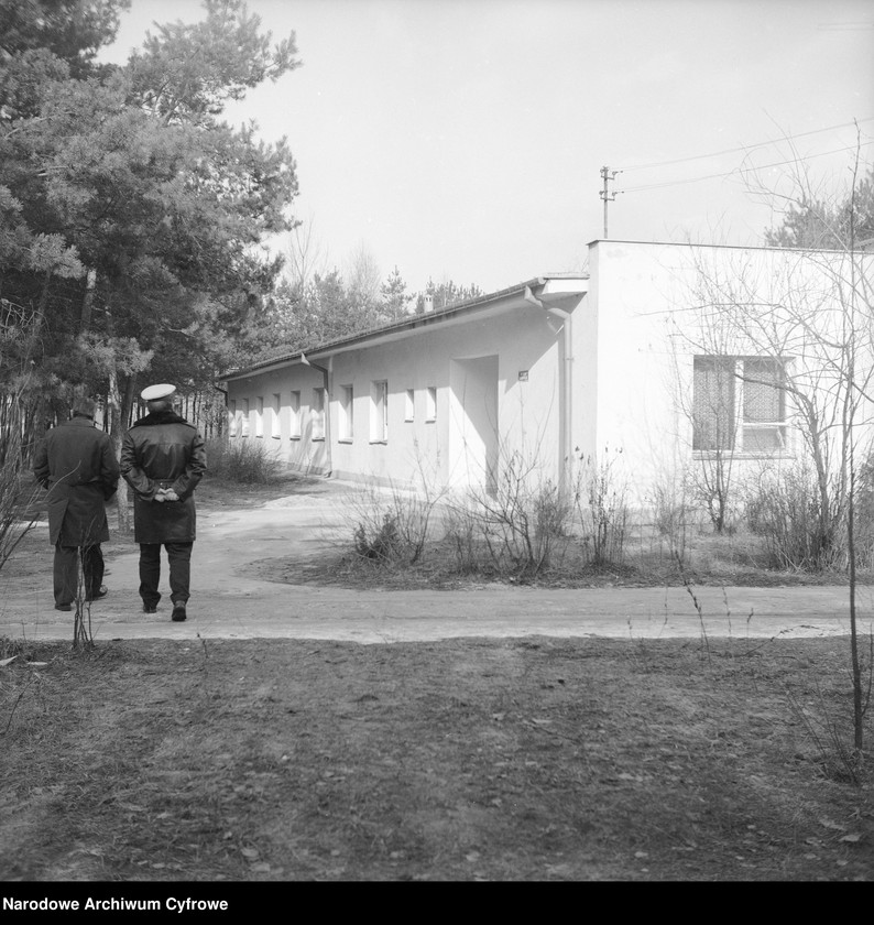 image.from.unit.number "Technikum Gospodarki Wodnej w Dębem"
