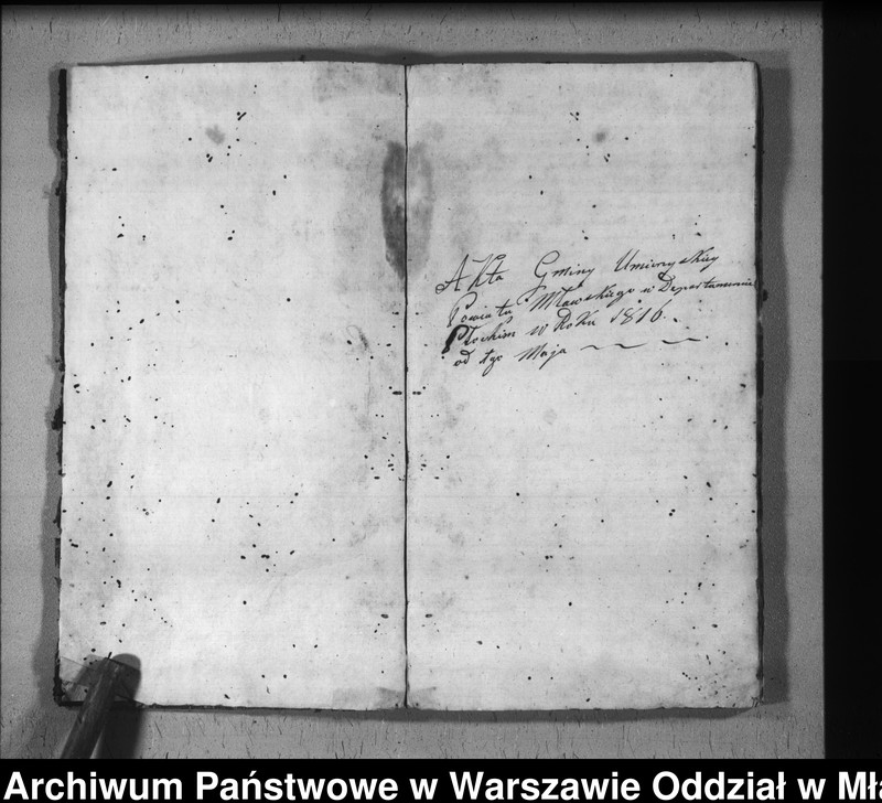 image.from.unit "Akta urodzin, małżeństw i zgonów"