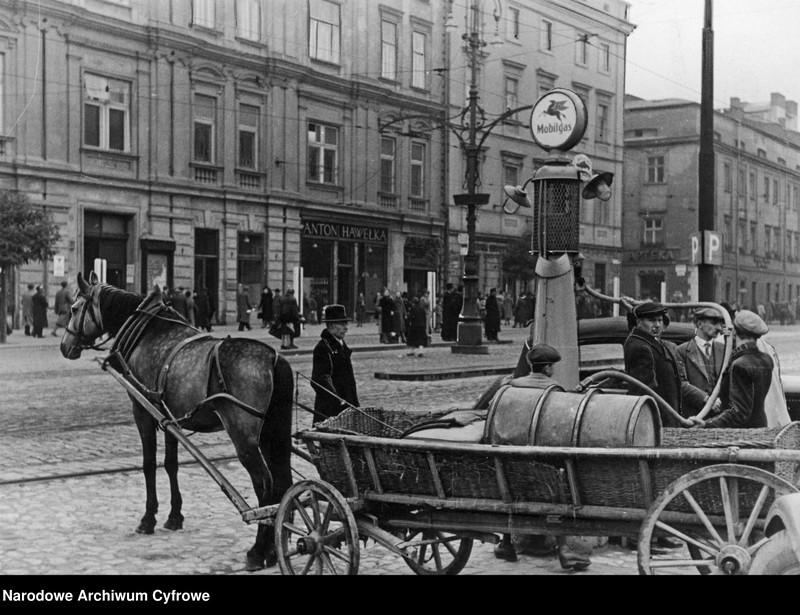Obraz 13 z kolekcji "Miasto Kraków w fotografii z XX wieku111"