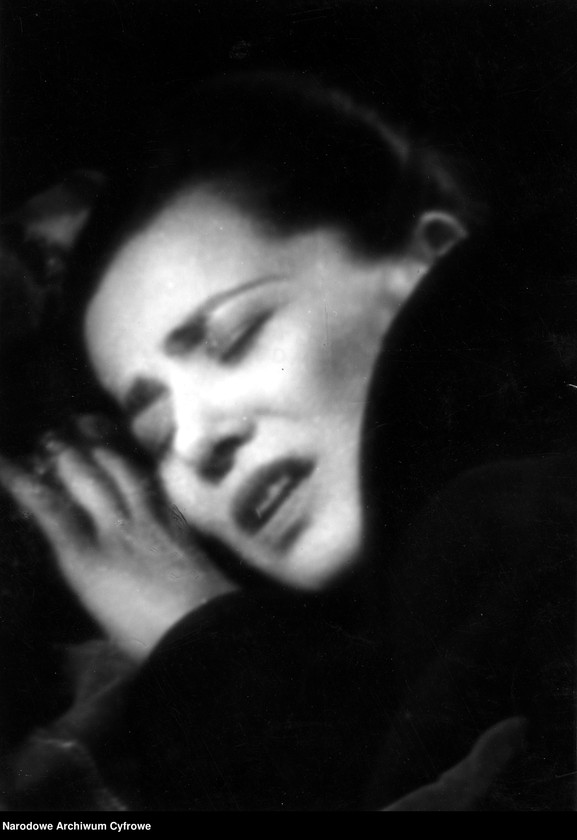 image.from.unit.number "Warszawa. Teatr Narodowy - sztuka "Maria Stuart""