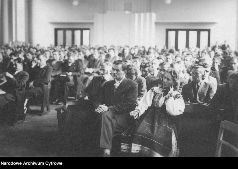 image.from.unit.number "Zjazd w 20. rocznicę istnienia Związku Młodzieży Wiejskiej RP Wici"