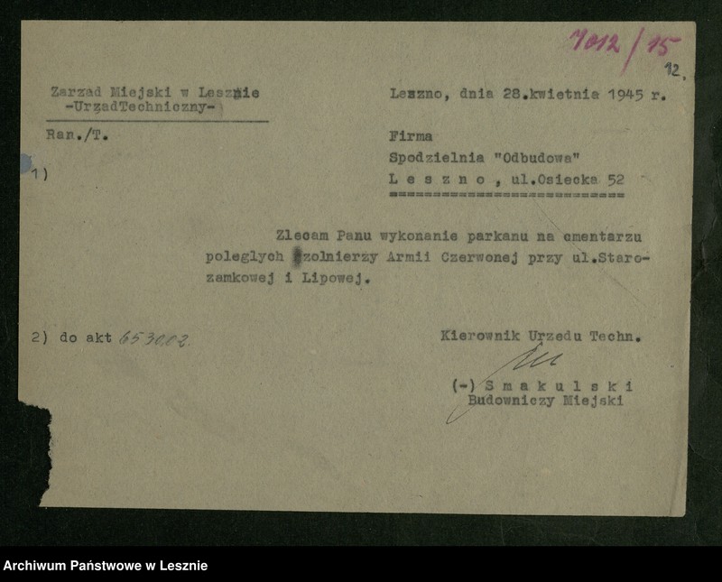 Obraz 10 z jednostki "[Sprawy budowy pomnika upamiętniającego poległych żołnierzy radzieckich i polskich, ufundowanie pamiątkowej tablicy w miejscu rozstrzelania 21 Polaków 21 X 1939 r., sprawy dbania o cmentarze i mogiły żołnierzy]"