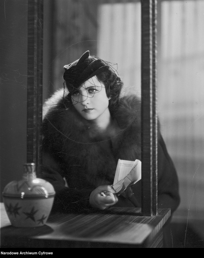 image.from.unit.number "Film "Prokurator Alicja Horn""