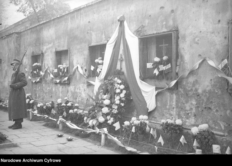 image.from.unit.number "Miejsca egzekucji i mogiły poległych w Warszawie"