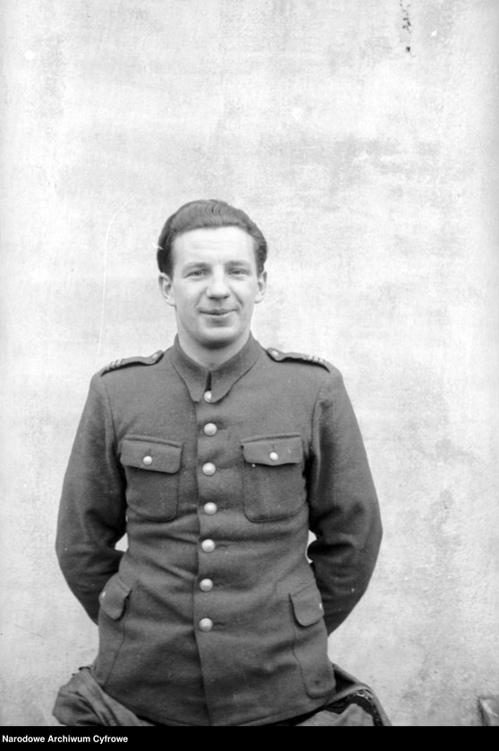 image.from.unit.number "Życie żołnierzy Ludowego Wojska Polskiego [LWP] w koszarach"