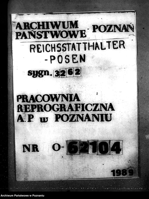 Obraz 1 z jednostki "Holzbehelfsheime. Behelfsheime aus Fabrikfertigen Bauteilen"