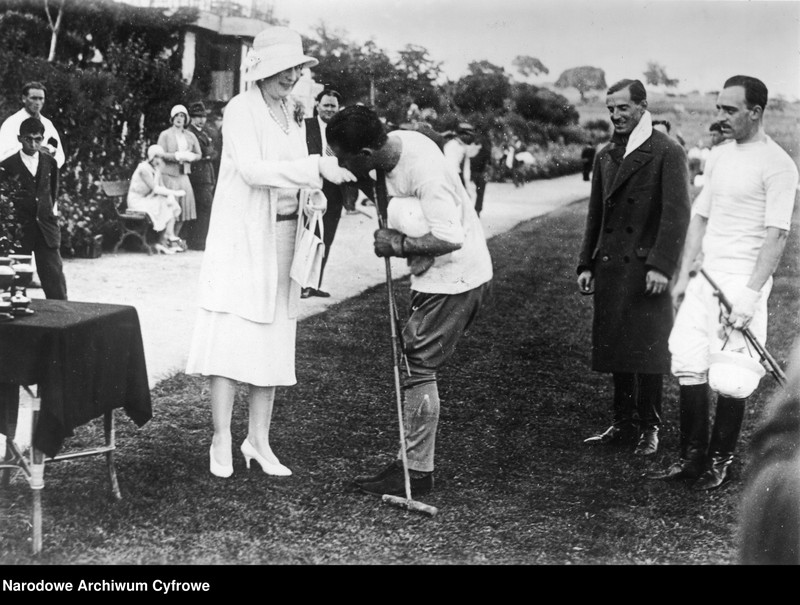 image.from.unit.number "Mecz polo o pucha królowej Wiktorii Eugenii"