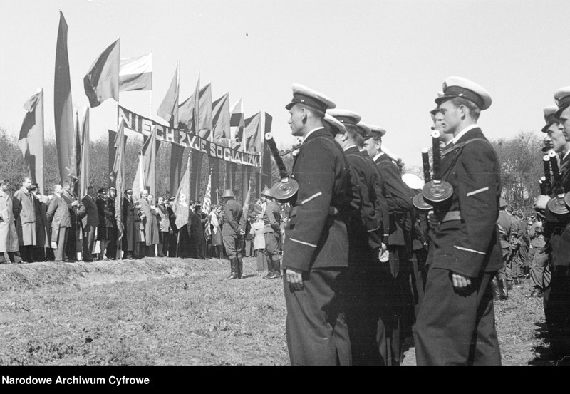 image.from.unit.number "Uroczystości w dniu Święta Ludu Pracującego i pochód pierwszomajowy w Gdańsku"