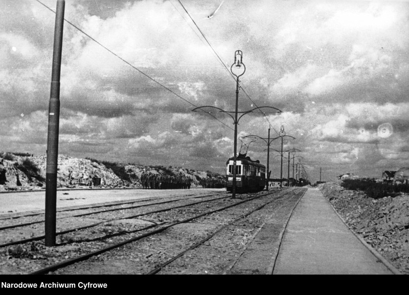 image.from.unit.number "Tramwaje na ulicach Warszawy"