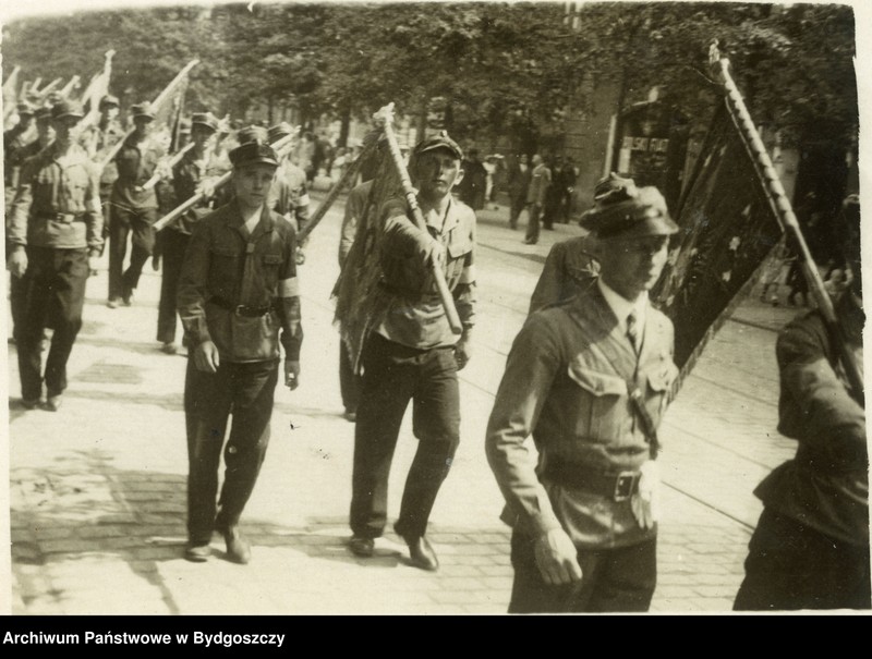 image.from.unit.number "Katolickie Stowarzyszenie Młodzieży Męskiej obwód bydgoski (album)"