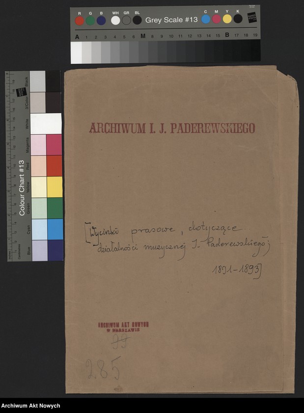 image.from.unit.number "Wycinki prasowe dotyczące działalności muzycznej"