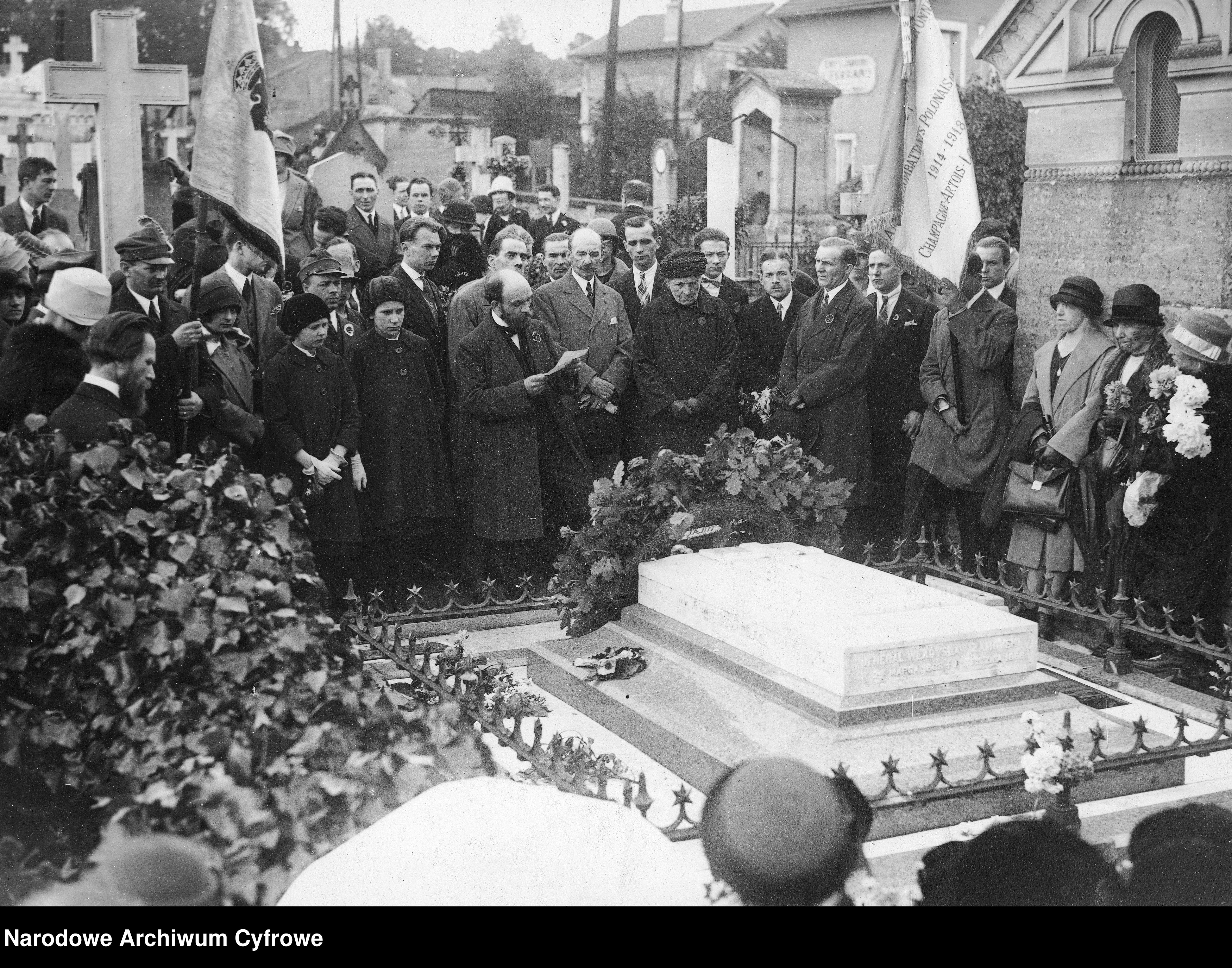 Skan z jednostki: Doroczna pielgrzymka stowarzyszeń polskich i francuskich na polski cmentarz Les Champeaux w Montmorency