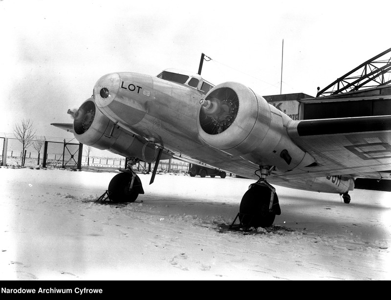 image.from.unit.number "Samolot pasażerski Lockheed L-10 Electra (SP-BGH)"