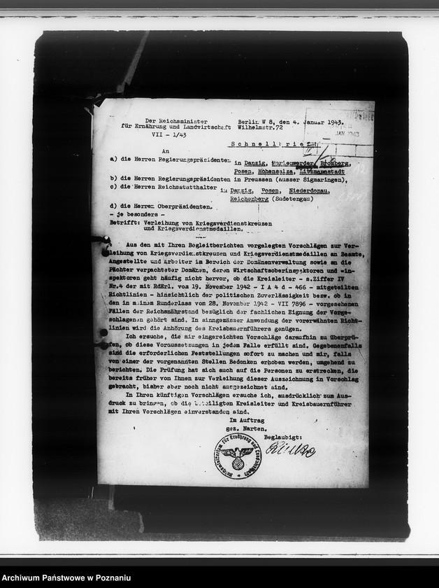 Obraz 16 z jednostki "Przepisy w sprawie odznaczeń"