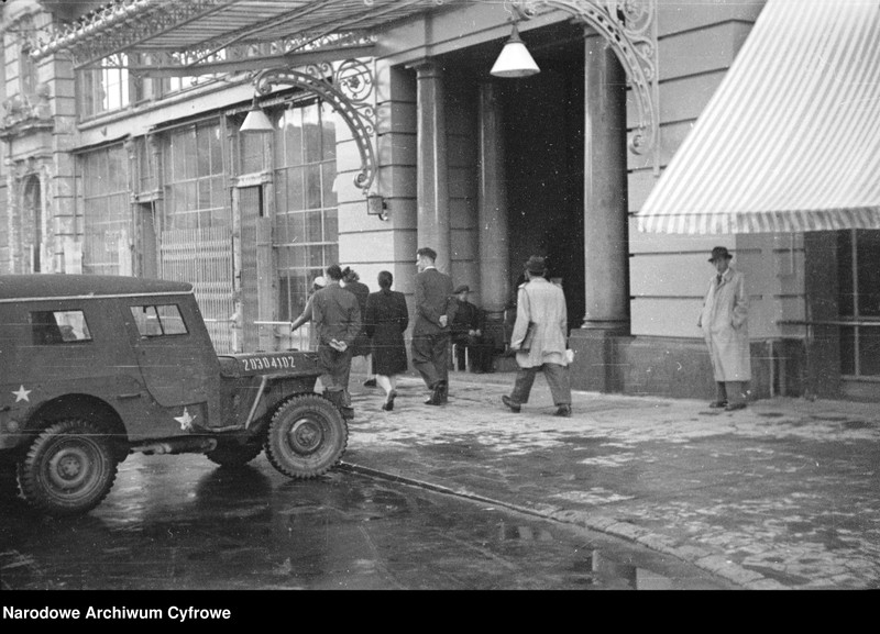 Obraz 19 z jednostki "Odbudowa Warszawy. Migawki z Warszawy"