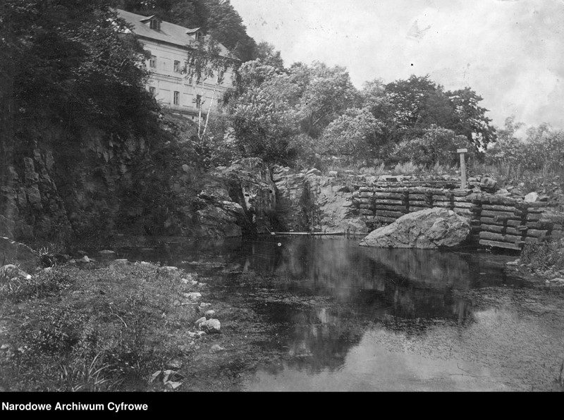 image.from.unit.number "Album z fotografiami z Brzeżan i Raju"
