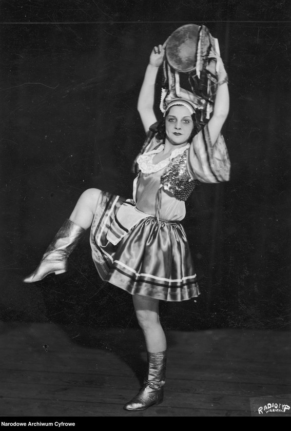 image.from.unit.number "Iga Korczyńska"