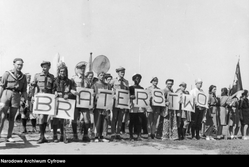 image.from.unit.number "Zlot Związku Harcerstwa Polskiego w Płocku z okazji 35-lecia harcerstwa na Mazowszu"