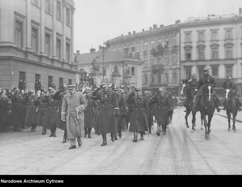 Obraz 10 z jednostki "Obchody Święta Niepodległości na placu Marszałka Józefa Piłsudskiego w Warszawie"