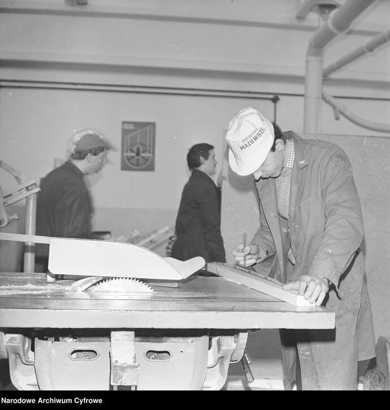 Obraz 18 z jednostki "Zespół Szkół Budowlanych nr 2 im. Bohdana Pniewskiego w Warszawie przy ul. Młynarskiej 45"