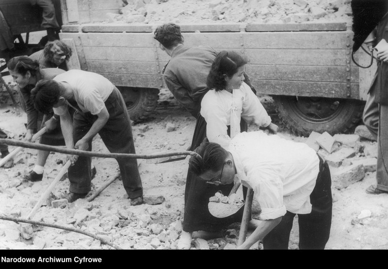 image.from.unit.number "Międzynarodowa Konferencja Młodzieży Pracującej w Warszawie"