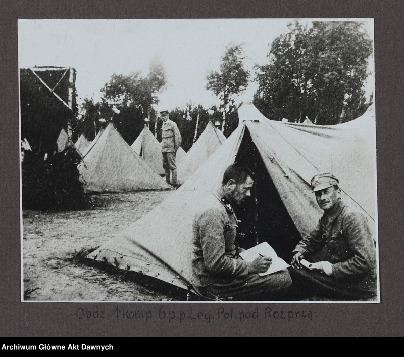 image.from.unit.number "Zbiór fotografii Album 6 pułku piechoty Legi/onów/."