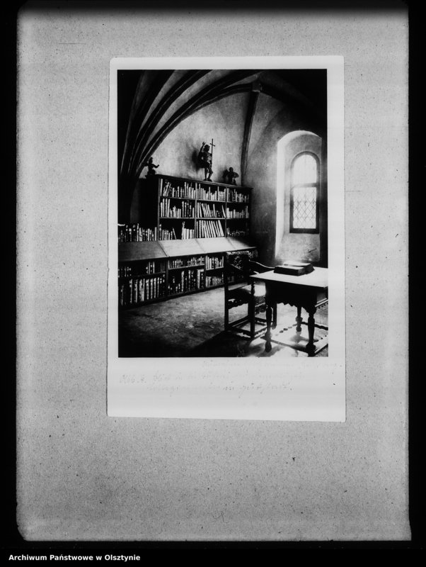 image.from.unit.number "Guttstadt, Kollegiatstift"