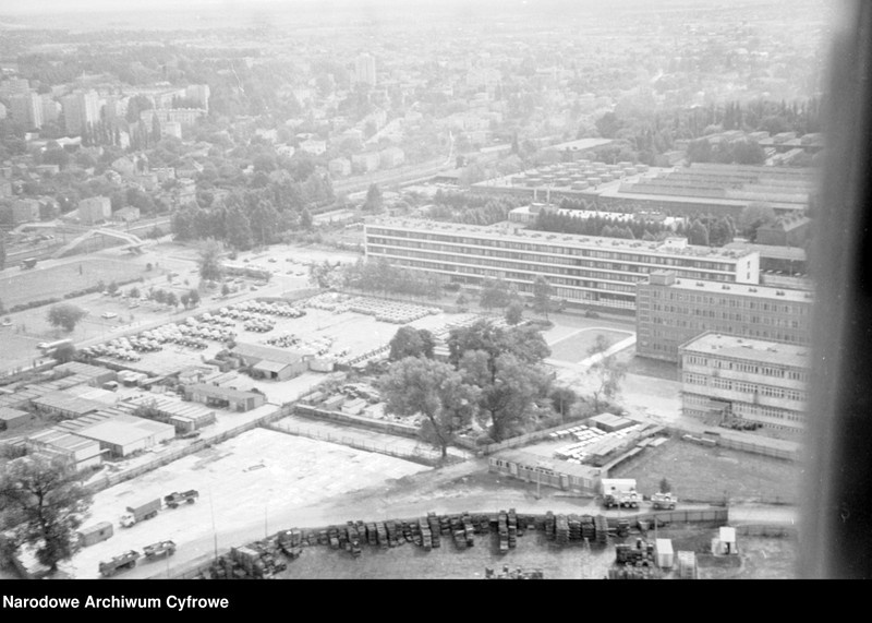 image.from.unit.number "Zakłady Mechaniczne „Ursus” w Ursusie koło Warszawy (obecnie Warszawa - Ursus)"