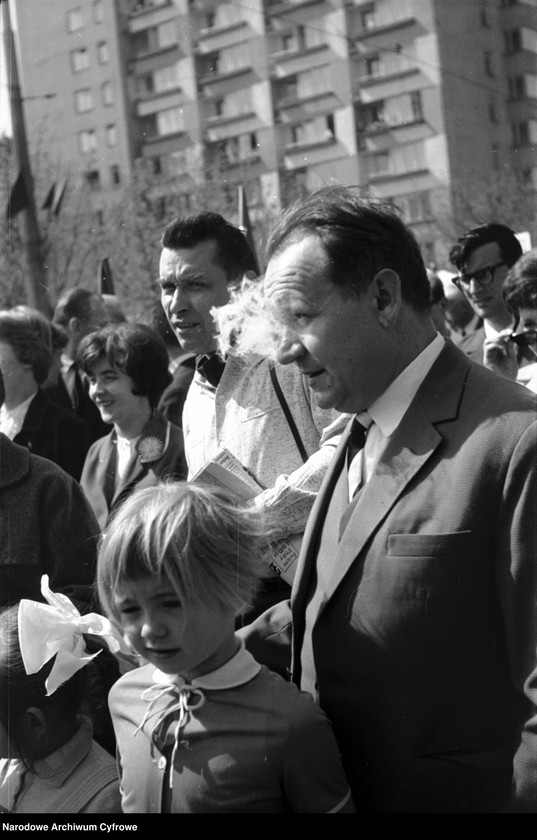 Obraz 7 z jednostki "Pochód pierwszomajowy w Warszawie"
