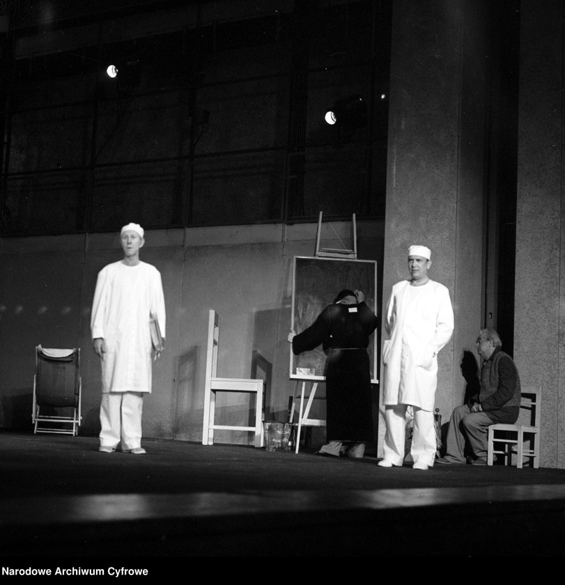 image.from.unit.number "Warszawa. Teatr Nowy - sztuka "Senat szaleńców""