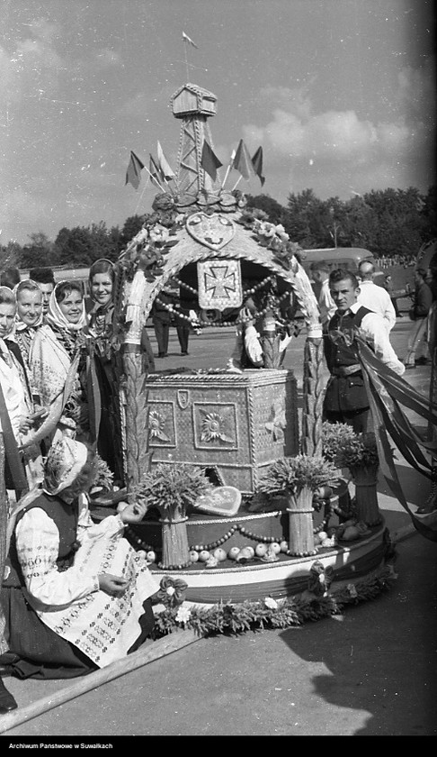 image.from.unit.number "[V Światowy Festiwal Młodzieży i Studentów w Warszawie ?]"