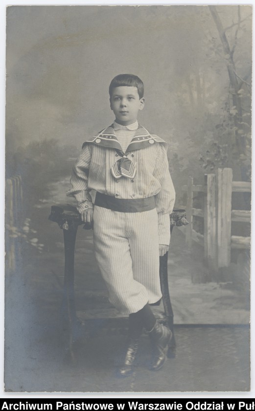 Obraz 86 z kolekcji "Chłopcy w niebieskich mundurkach... - uczniowie pułtuskiego Gimnazjum z okresu I wojny światowej"