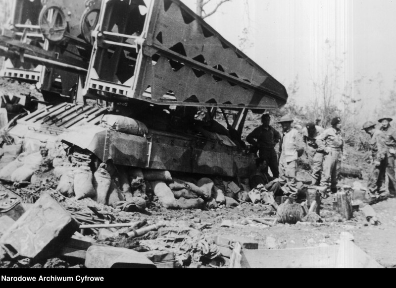 image.from.unit.number "Samodzielna 2 Brygada Pancerna 2 Korpusu Polskiego w bitwie o Monte Cassino"