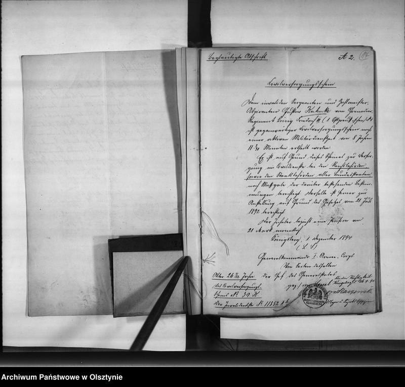 image.from.unit.number "Kanzlei Hilfsarbeiter Kuhnke [Gustav Albert], den 11.2.[18]97 Regierungs Büreau Diätar, den 1.6.1901 Regi.[ierungs] Hauptkassen Buchhalter"