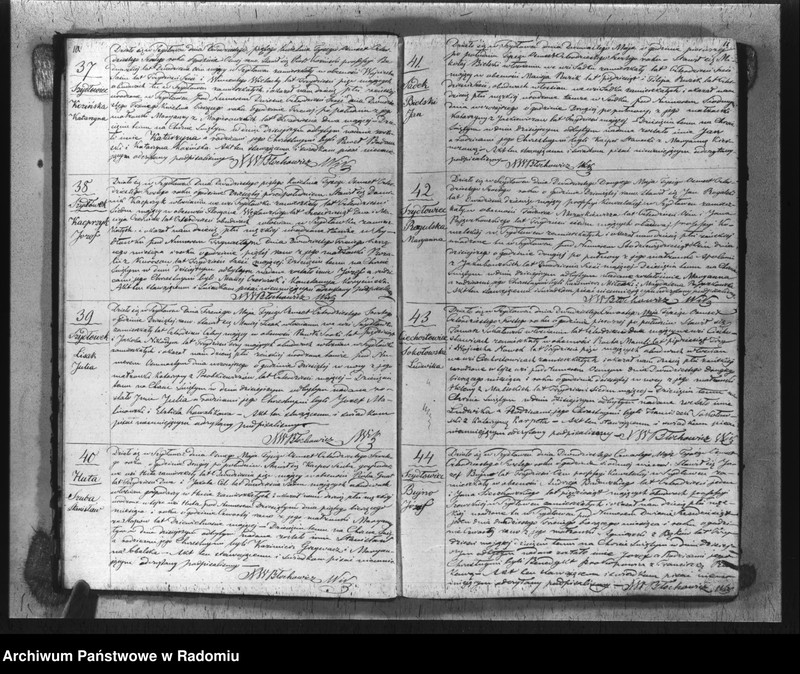 image.from.unit.number "Księga aktów cywilno religijnych urodzonych, zaślubionych i zmarłych kościoła parafialnego szydłowieckiego na rok 1846"