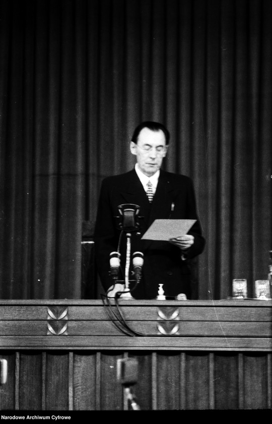Obiekt Marszałek Sejmu Jan Dembowski podczas wystąpienia w Sejmie. z jednostki Dziesiąta sesja Sejmu I kadencji