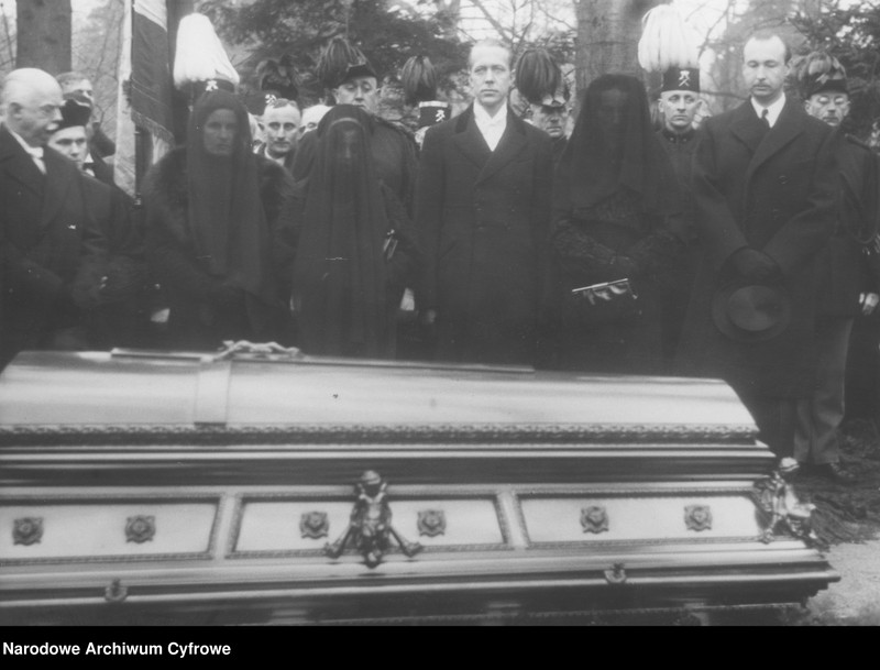 image.from.unit.number "Pogrzeb księcia pszczyńskiego Jana Henryka XV von Hochberg"