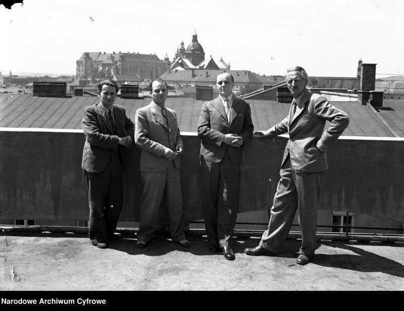 image.from.unit.number "Pracownicy Rozgłośni Krakowskiej Polskiego Radia"