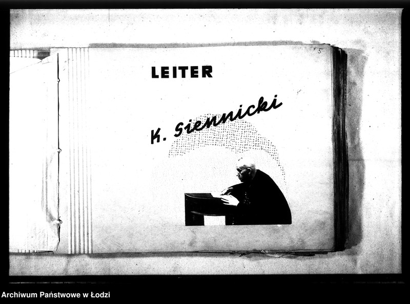 Obraz 8 z jednostki "[Album Arbeisamtu - Wydziału Pracy. Pracownicy wydziałów, graficzne przedstawienie schematu organizacji, używane druki, objaśnienia historyczne, rozbiórki domów]"