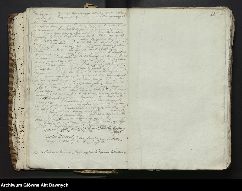 image.from.unit.number ""Offiara z Dobr Krolewskich w Woiewodztwie Podolskim Powiecie Latyczowskim prawem emfiteutycznym y Dożywotnim posiadanych (...) Roku 1789.""