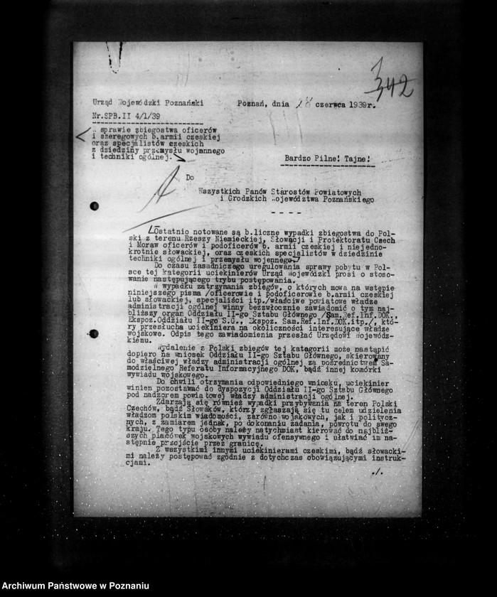 Obraz 5 z jednostki "/Zbiegostwo oficerów i szeregowych b. Armii czeskiej oraz specjalistów czeskich z dziedziny przemysłu wojennego i techniki ogólnej - akta tajne/"