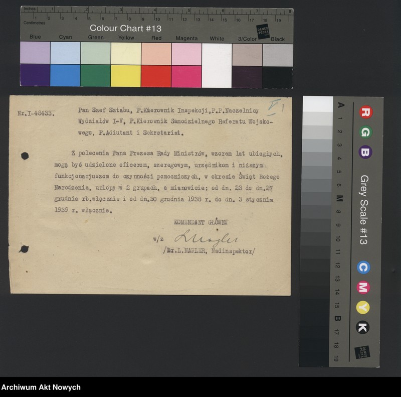 Obraz 4 z jednostki "Szkolenie i wyróżnienia funkcjonariuszy Policji Państwowej. Instrukcje, okólniki."