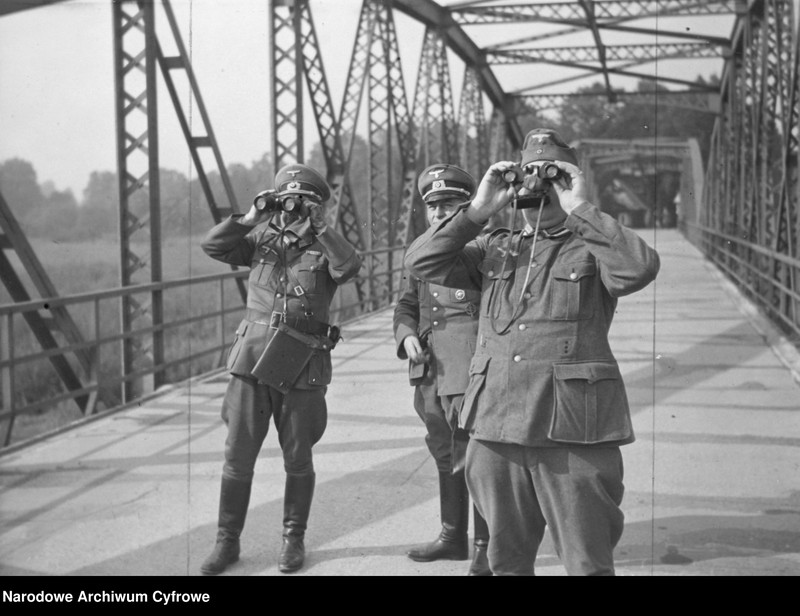 image.from.unit.number "Zajęcie Zaolzia"