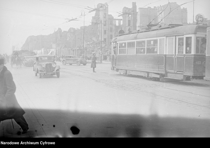 image.from.unit.number "Tramwaje na ulicach Warszawy"