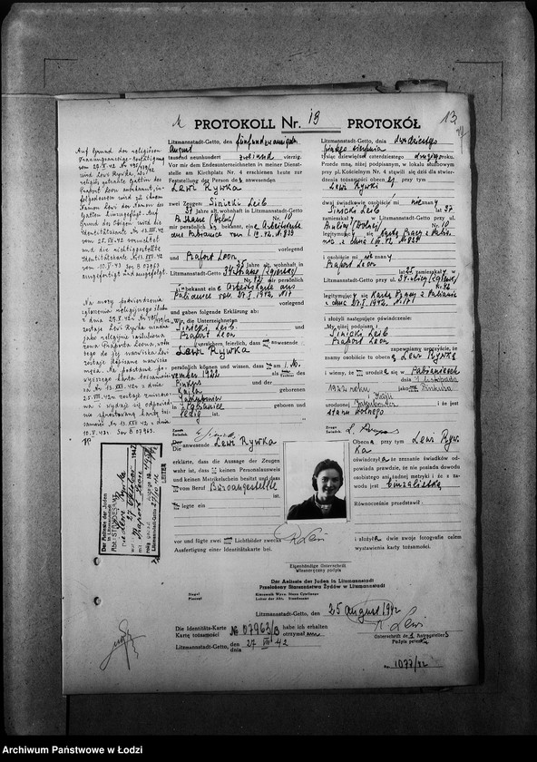 Obraz 17 z jednostki "[Protokoły stwierdzające na podstawie zeznań 2 świadków personalia i tożsamość osób ubiegających się o kartę tożsamości]"