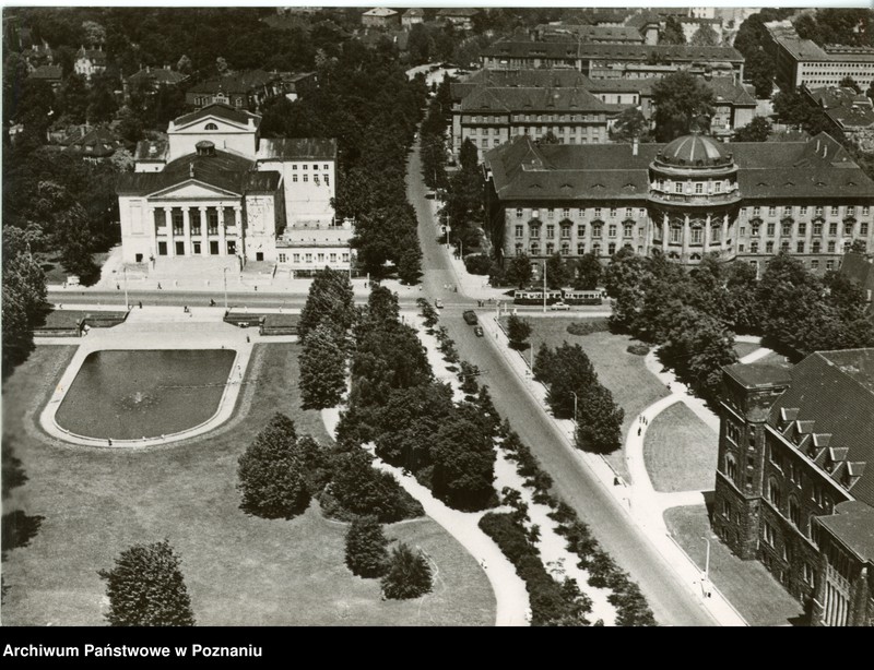 Obraz 1 z jednostki "Poznań - Opera, Collegium Maius z lotu ptaka"