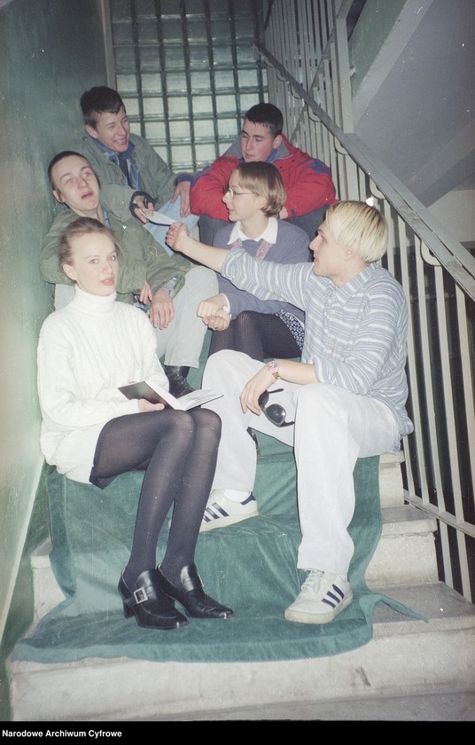 image.from.collection.number "Moda lat 90tych111"
